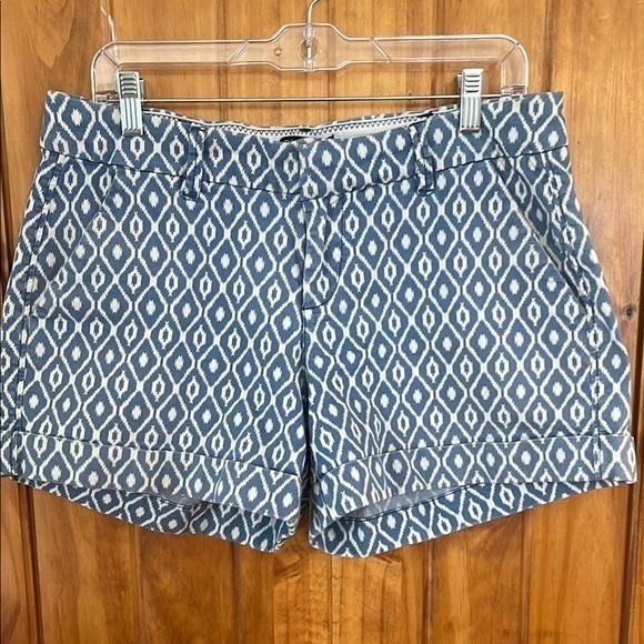 Dear John Pants - Dear John Blue and White Diamond Print cotton blend cuffed Shorts 31